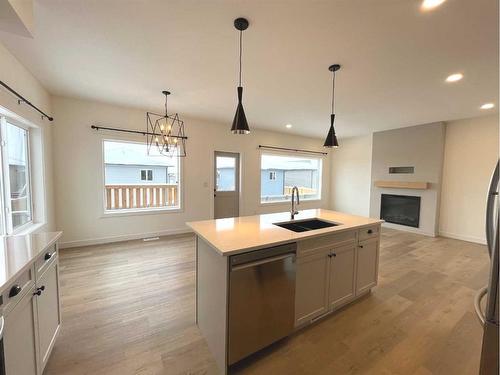 206-11850 84 Avenue, Grande Prairie, AB - Indoor Photo Showing Kitchen With Upgraded Kitchen