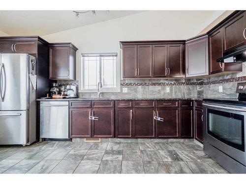 6934 115B Street, Grande Prairie, AB - Indoor Photo Showing Kitchen