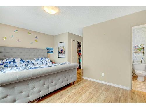 8612-100 Street, Grande Prairie, AB - Indoor Photo Showing Bedroom