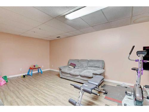 8612-100 Street, Grande Prairie, AB - Indoor Photo Showing Gym Room