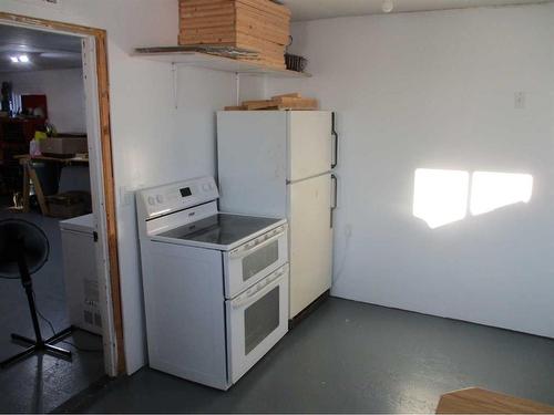 893029 Rge Rd 232, Rural Northern Lights, County Of, AB - Indoor Photo Showing Laundry Room