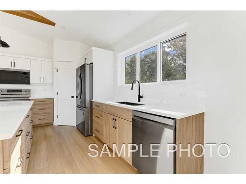 2-713010 Rge Rd 34 Township, Rural Grande Prairie No. 1, County Of, AB - Indoor Photo Showing Kitchen