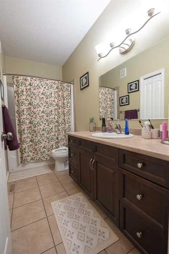 12709 105 Street, Grande Prairie, AB - Indoor Photo Showing Bathroom