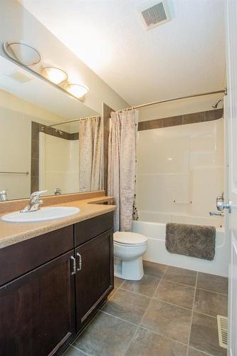 10225 85B Street, Grande Prairie, AB - Indoor Photo Showing Bathroom