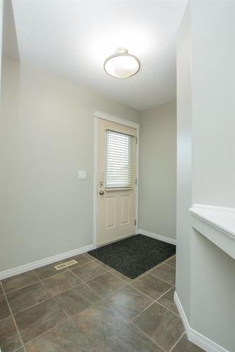 10225 85B Street, Grande Prairie, AB - Indoor Photo Showing Other Room