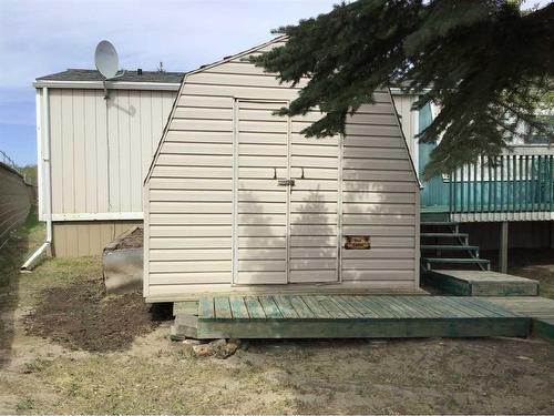 7817 97 Avenue, Peace River, AB 