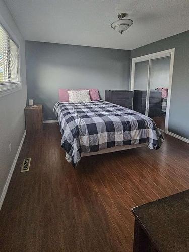 10834 99Th Avenue, Grande Cache, AB - Indoor Photo Showing Bedroom