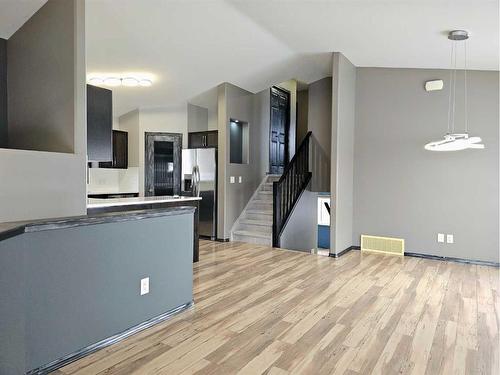 11317 71 Avenue, Grande Prairie, AB - Indoor Photo Showing Kitchen