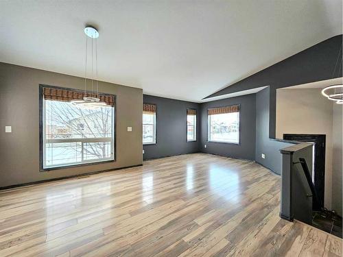 11317 71 Avenue, Grande Prairie, AB - Indoor Photo Showing Other Room