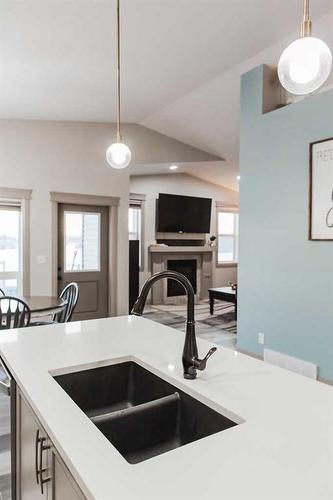 8685 122 Avenue, Grande Prairie, AB - Indoor Photo Showing Kitchen With Double Sink