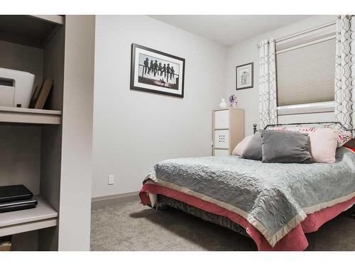 8685 122 Avenue, Grande Prairie, AB - Indoor Photo Showing Bedroom