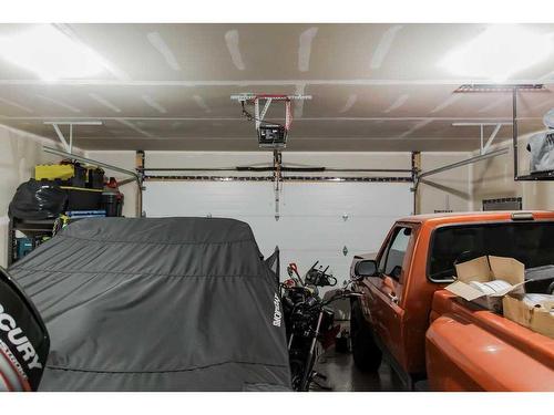 8685 122 Avenue, Grande Prairie, AB - Indoor Photo Showing Garage