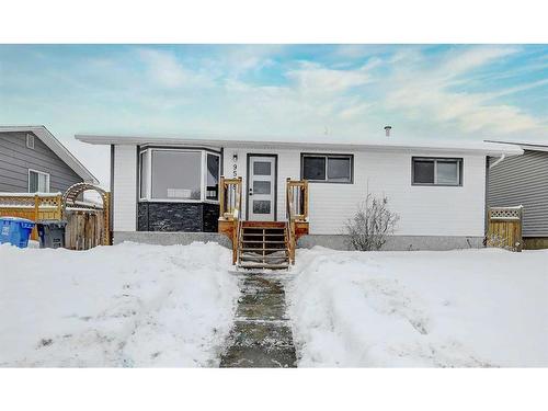 9528 98 Street, Wembley, AB - Outdoor