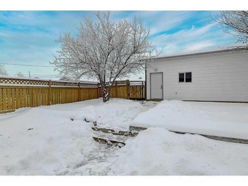 9528 98 Street, Wembley, AB - Outdoor