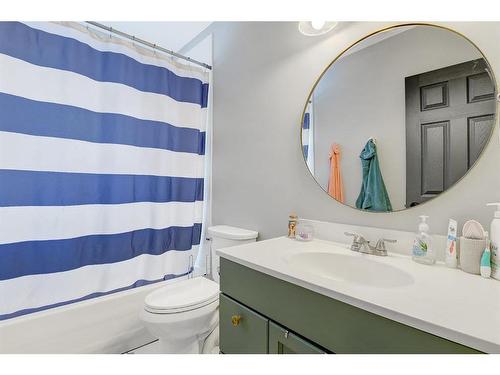 9301 105 Avenue, Grande Prairie, AB - Indoor Photo Showing Bathroom