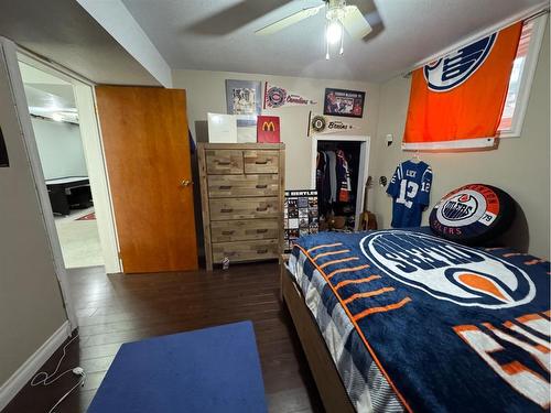 10266 111 Avenue, Grande Prairie, AB - Indoor Photo Showing Bedroom