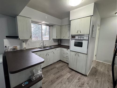 10266 111 Avenue, Grande Prairie, AB - Indoor Photo Showing Kitchen With Double Sink