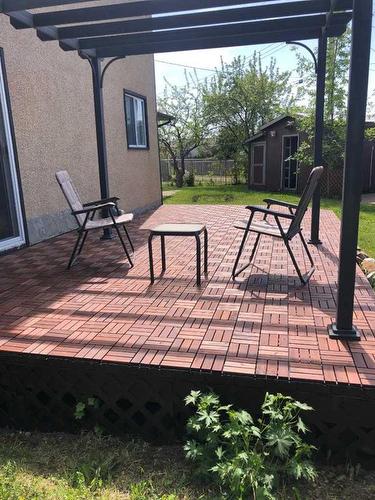 4429 54 Street, Grimshaw, AB - Outdoor With Deck Patio Veranda