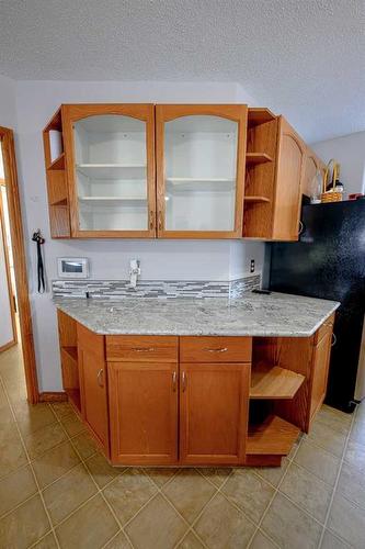 12509 98 Street, Grande Prairie, AB - Indoor Photo Showing Kitchen With Double Sink