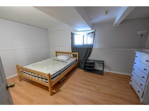 12509 98 Street, Grande Prairie, AB - Indoor Photo Showing Bedroom