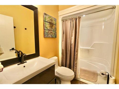 10632 85 Street, Peace River, AB - Indoor Photo Showing Bathroom