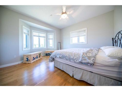 730073A 55 Range Road, Rural Grande Prairie No. 1, County Of, AB - Indoor Photo Showing Bedroom