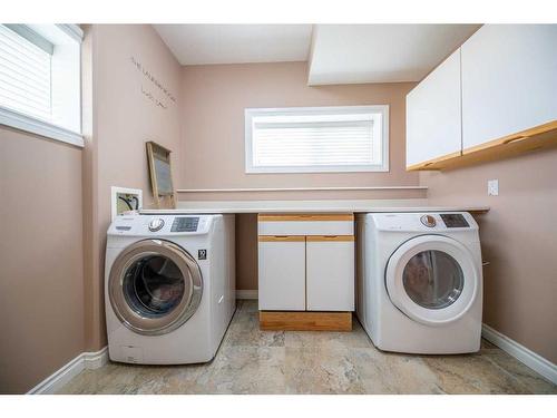 730073A 55 Range Road, Rural Grande Prairie No. 1, County Of, AB - Indoor Photo Showing Laundry Room