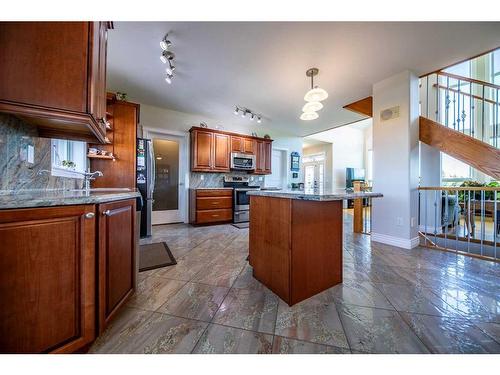 730073A 55 Range Road, Rural Grande Prairie No. 1, County Of, AB - Indoor Photo Showing Kitchen