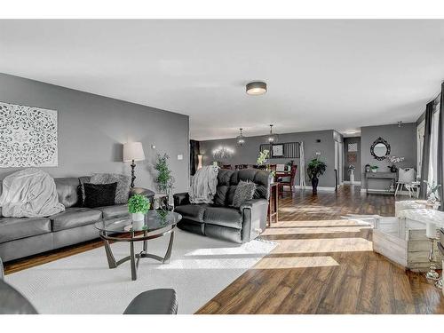 713054 Range Road 80, Rural Grande Prairie No. 1, County Of, AB - Indoor Photo Showing Living Room