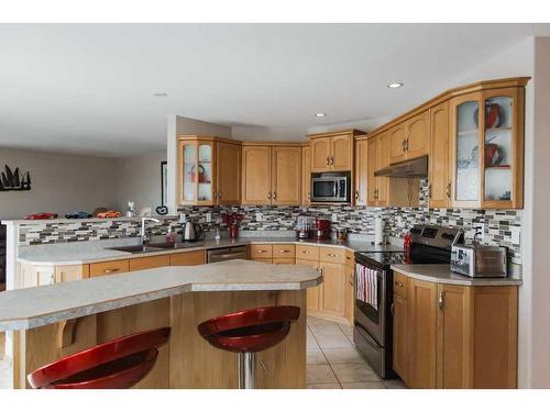 10007 104 Street, Sexsmith, AB - Indoor Photo Showing Kitchen