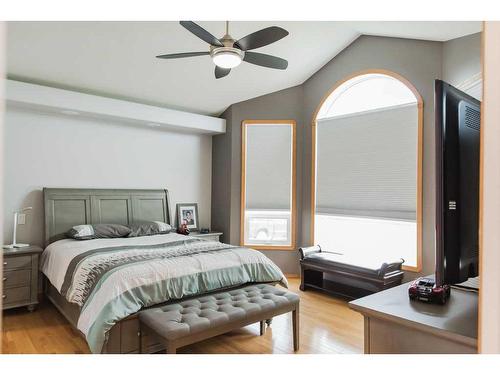 10007 104 Street, Sexsmith, AB - Indoor Photo Showing Bedroom