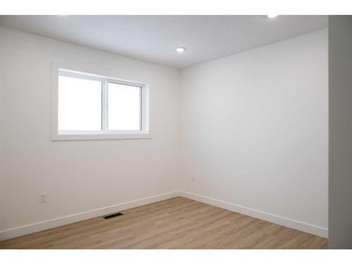 6401 113 Street, Grande Prairie, AB - Indoor Photo Showing Other Room