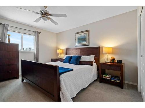 9874 67 Avenue, Grande Prairie, AB - Indoor Photo Showing Bedroom