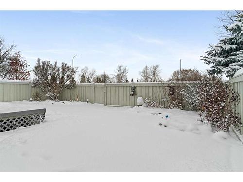 9874 67 Avenue, Grande Prairie, AB - Outdoor