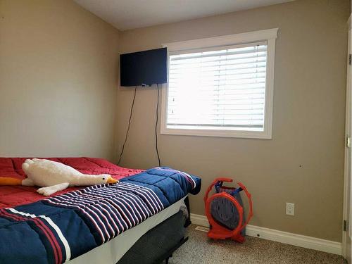 8466 102 Avenue, Grande Prairie, AB - Indoor Photo Showing Bedroom