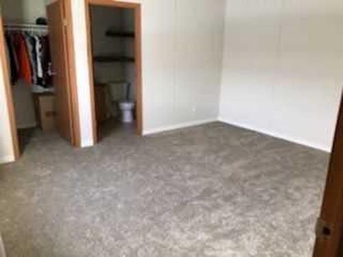 4718 49 Street, Berwyn, AB - Indoor Photo Showing Other Room