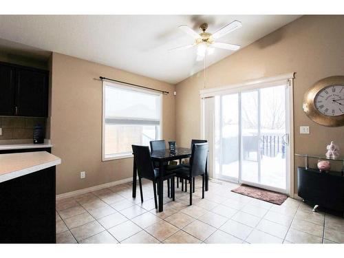 8813 88B Street, Grande Prairie, AB - Indoor Photo Showing Dining Room