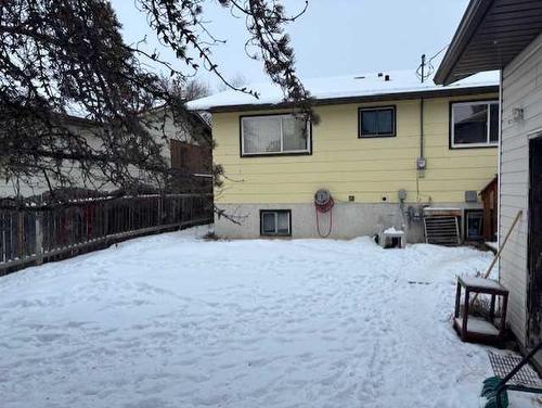 5505 48 Avenue, Grimshaw, AB - Outdoor With Exterior