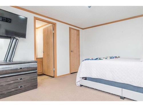 9003 85 Avenue, Grande Prairie, AB - Indoor Photo Showing Bedroom