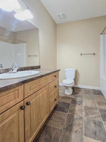 17-131 Moberly Road, Grande Cache, AB - Indoor Photo Showing Bathroom