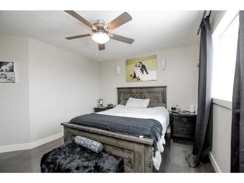 11813 87 Street, Grande Prairie, AB - Indoor Photo Showing Bedroom