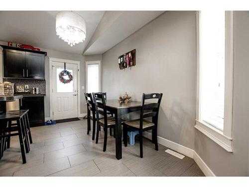 11813 87 Street, Grande Prairie, AB - Indoor Photo Showing Dining Room