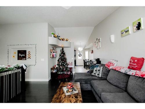 11813 87 Street, Grande Prairie, AB - Indoor Photo Showing Living Room