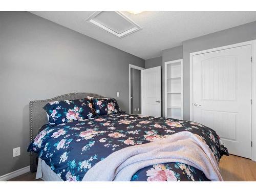 9434 Willow Drive, Grande Prairie, AB - Indoor Photo Showing Bedroom