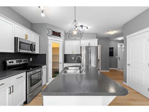 9434 Willow Drive, Grande Prairie, AB - Indoor Photo Showing Kitchen With Double Sink