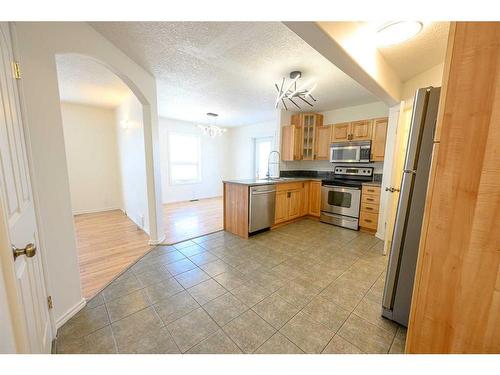 13106 95 Street, Grande Prairie, AB - Indoor Photo Showing Kitchen