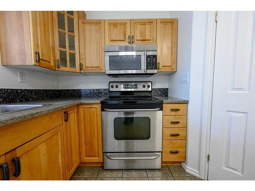 13106 95 Street, Grande Prairie, AB - Indoor Photo Showing Kitchen