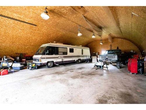 72174 Rr 13, Debolt, AB - Indoor Photo Showing Garage