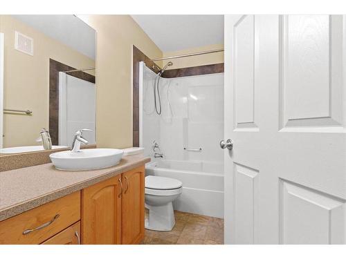 9021 129 Avenue, Grande Prairie, AB - Indoor Photo Showing Bathroom