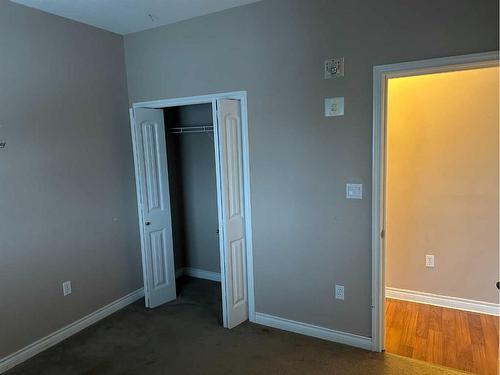 206-9225 Lakeland Drive, Grande Prairie, AB - Indoor Photo Showing Other Room